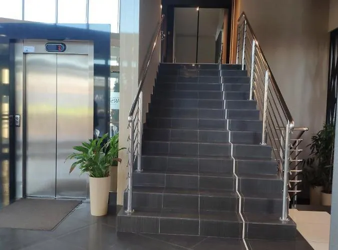 Aleje Jerozolimskie *